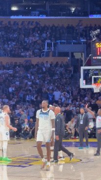 1740874720852019309.gif huazi.gif